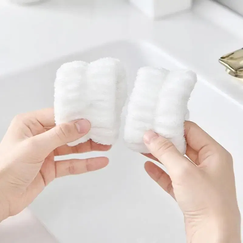 Color: GRAY, Ships From: CHINA - 2pc Wrist Washing Belt Soft Microfiber Towel Wristbands For Washing Face Water Absorption Washing Prevent Wetness Wrist Washband - Image 5